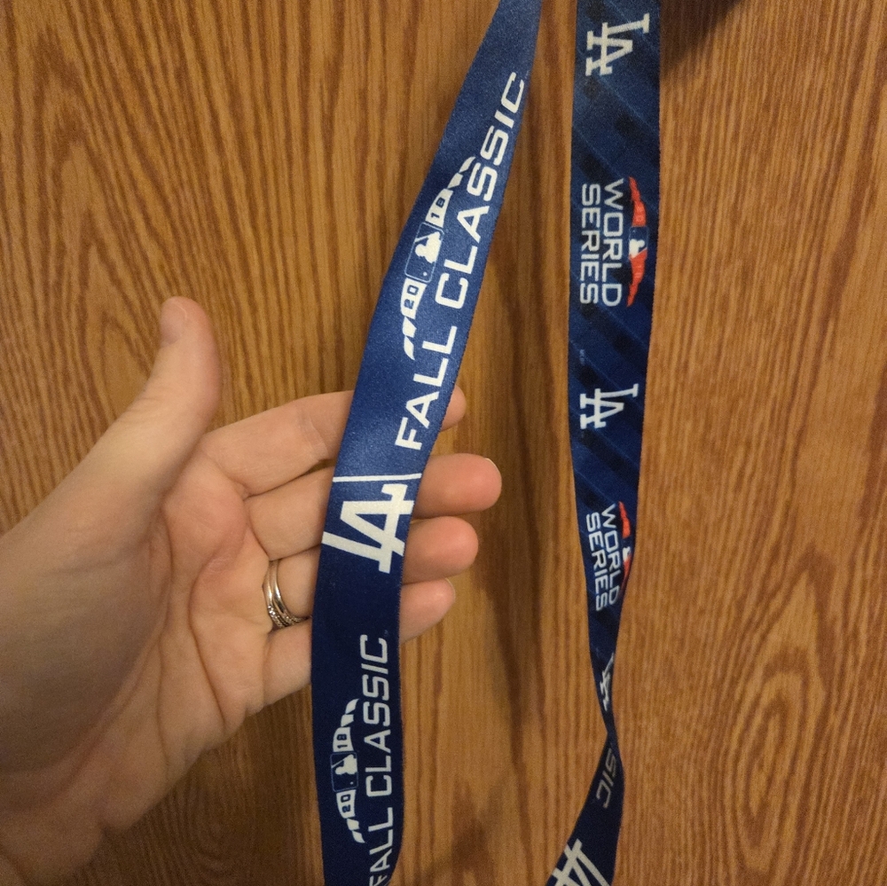 Wincraft Los Angeles Dodgers Lanyard NWT - Picture 3 of 4